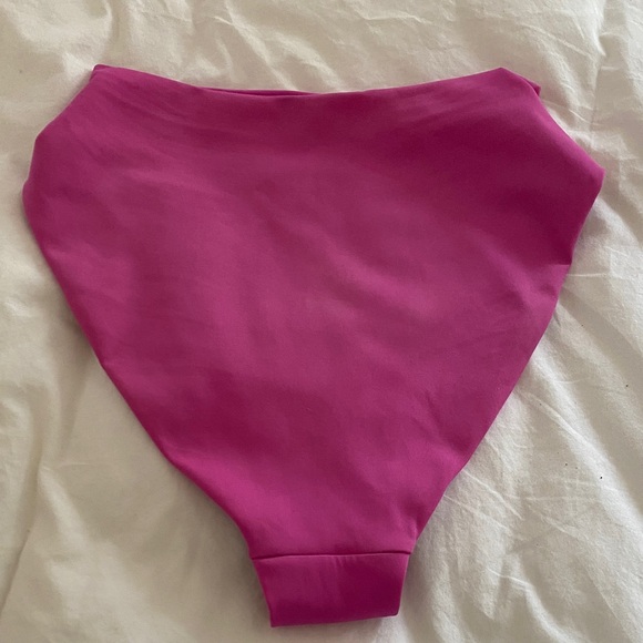 Left On Friday Hot Pink Hi Hi Bikini Bottom size small - Picture 4 of 4